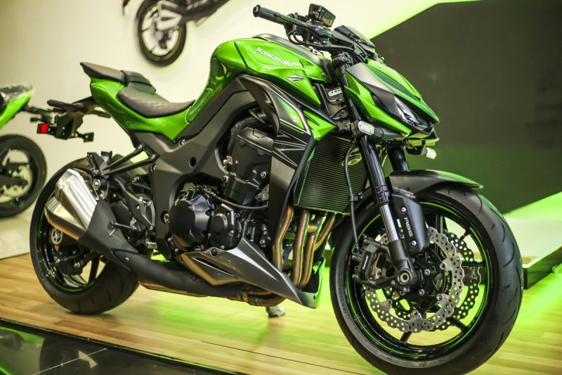 Мотоцикл Кавасаки z1000