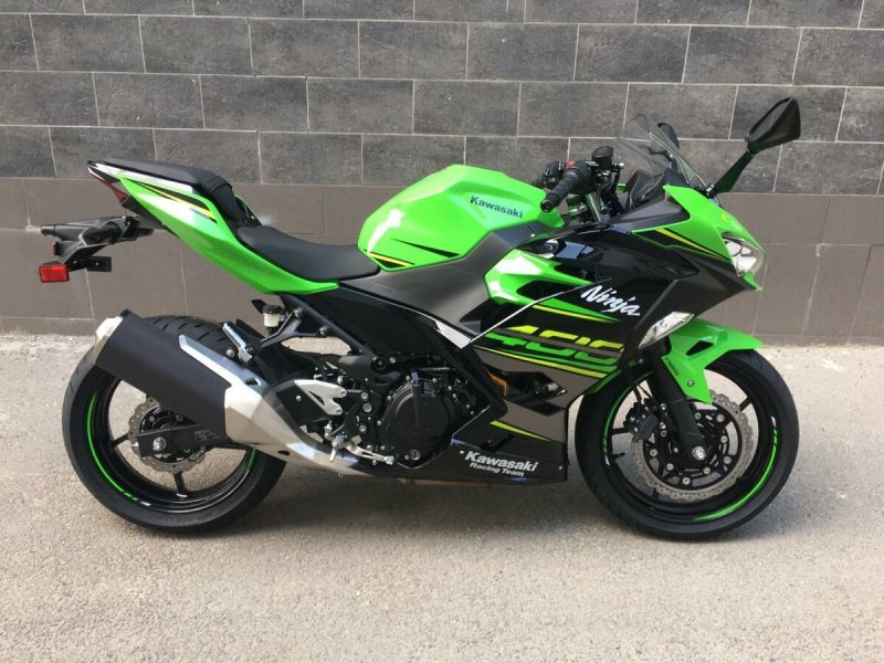 Мотоцикл Kawasaki Ninja 400
