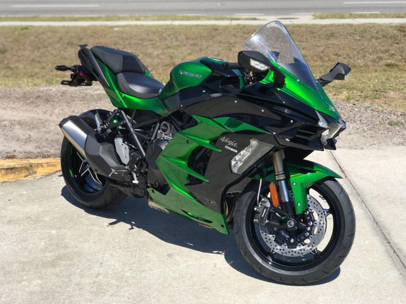 Мотоцикл Kawasaki h2