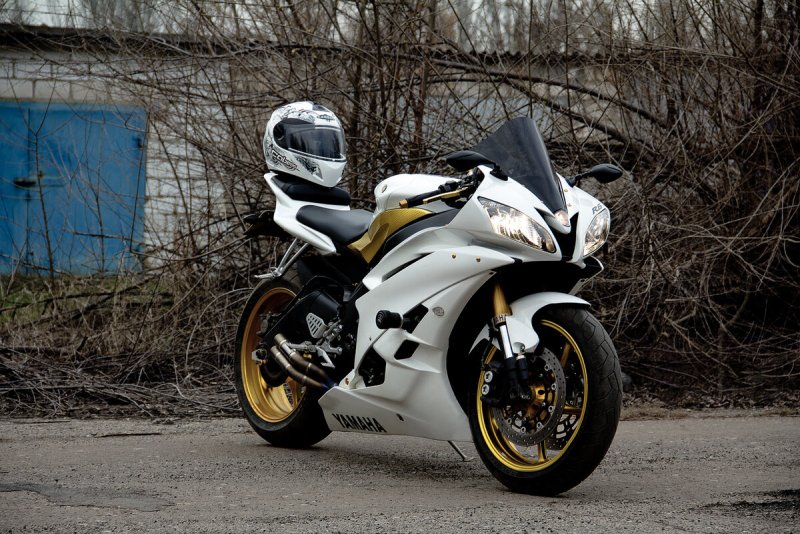 Yamaha r6 белая