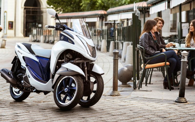 Yamaha Tricity трёхколёсный