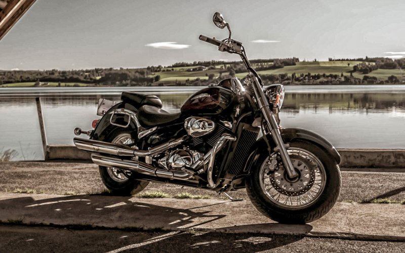 Intruder 800