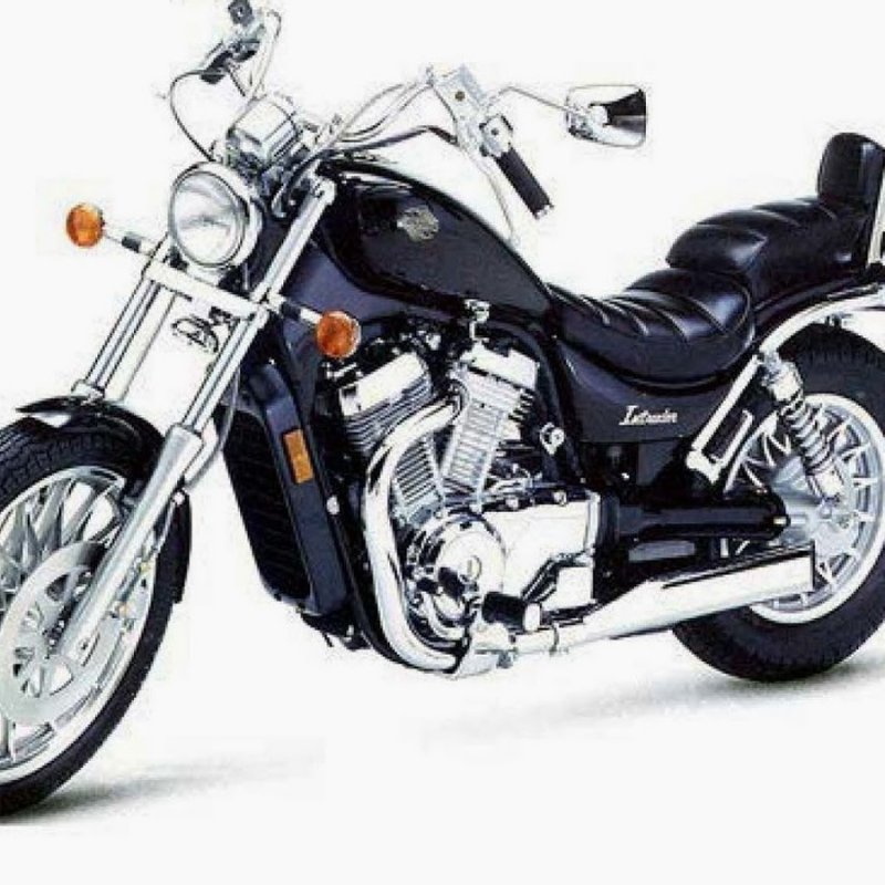 Suzuki Intruder 750
