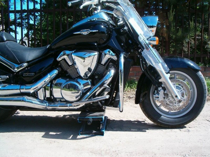 Suzuki Intruder c1800