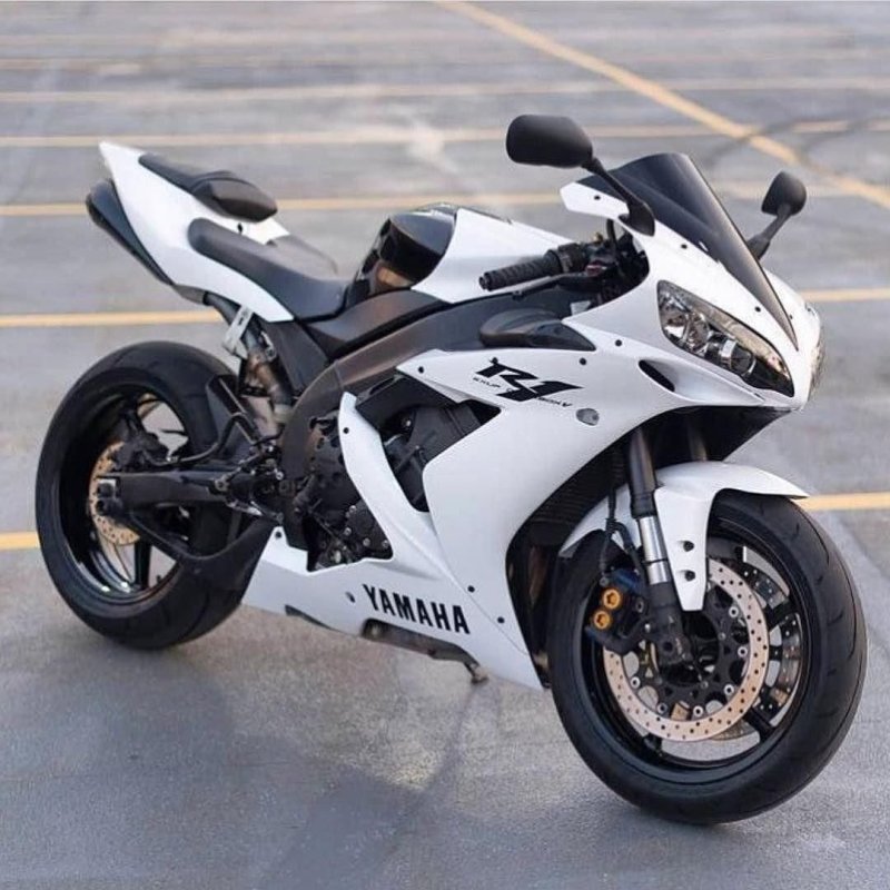 Спортбайк Ямаха r1