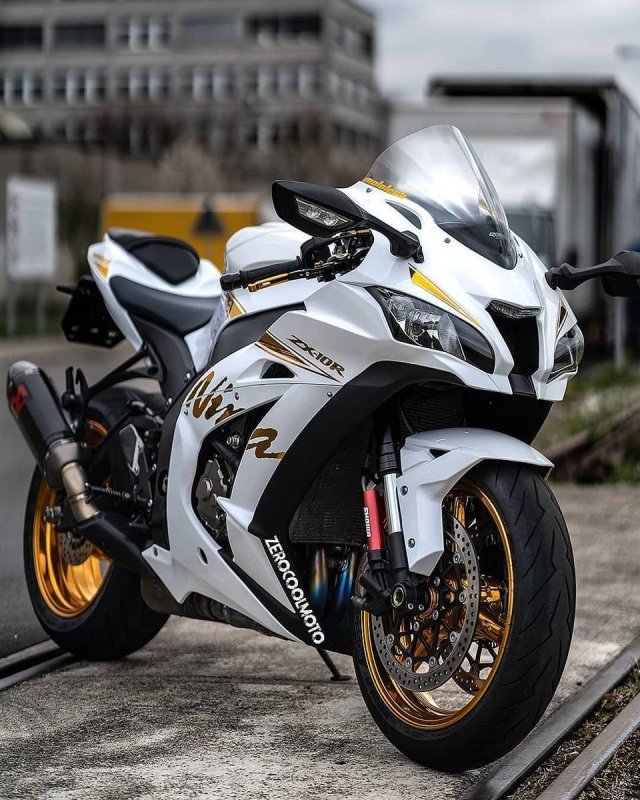 Кавасаки zx10r белый