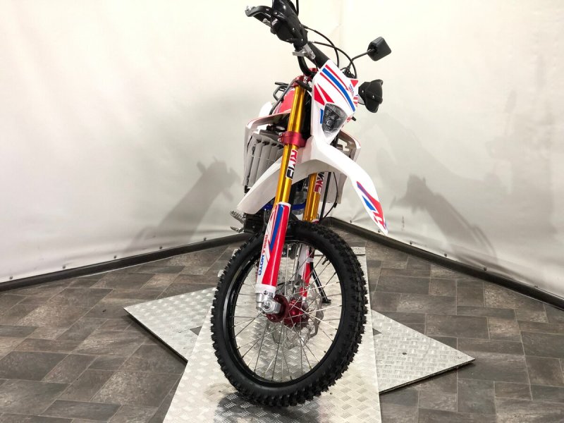 Regulmoto CR-Z 300
