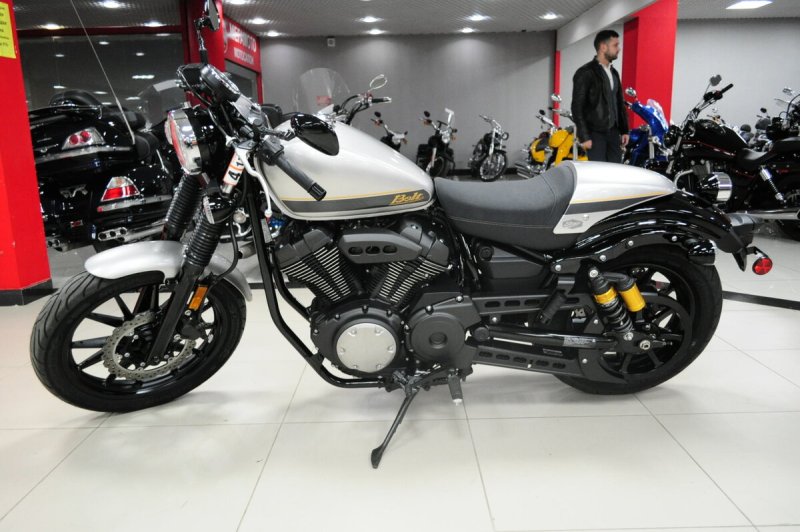 Yamaha Bolt 950