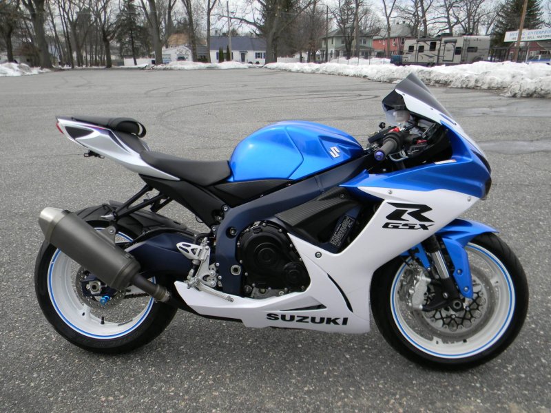 Suzuki GSX S 600