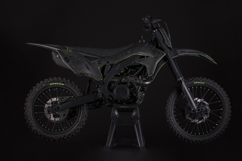 Kawasaki кросс черный