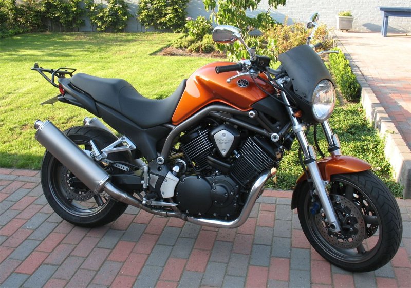 BT 1100 Bulldog