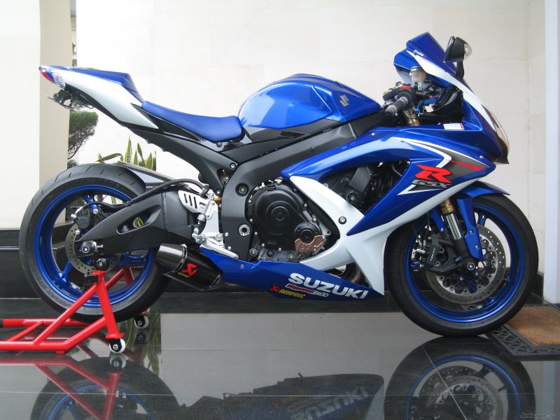 Suzuki GSX-R 600 k9