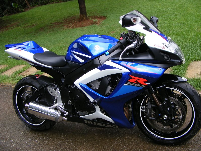 Suzuki GSXR 750