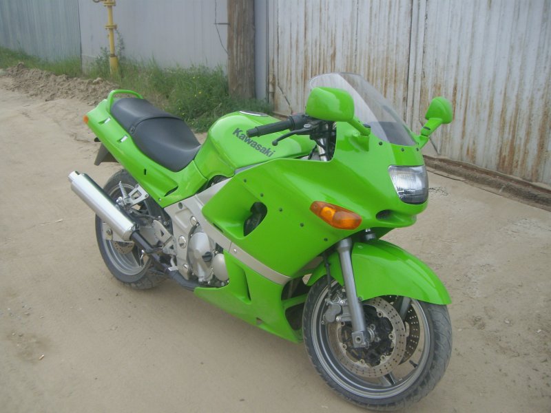 Кавасаки ZZR 400 кубов