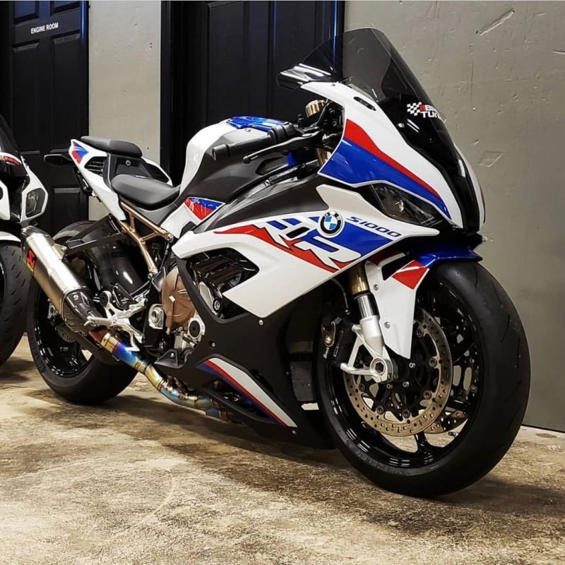 БМВ s1000rr 2020 черный