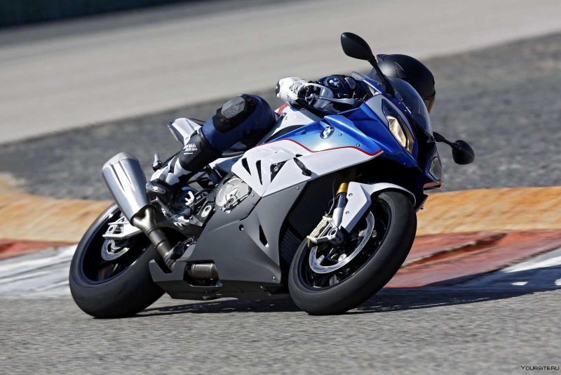 Спортбайк БМВ 1000rr