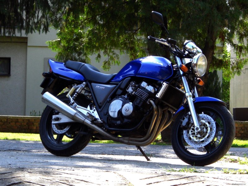 Honda CB 400