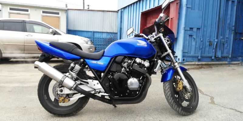 Honda CB 400 1999