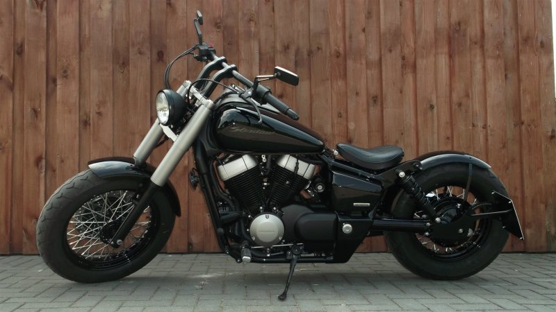 Honda Black Spirit 750