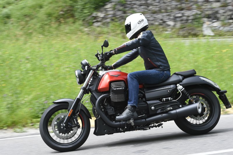 Moto Guzzi audace мотоциклы