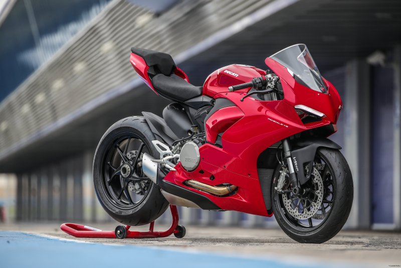 Мотоцикл Ducati Panigale v2
