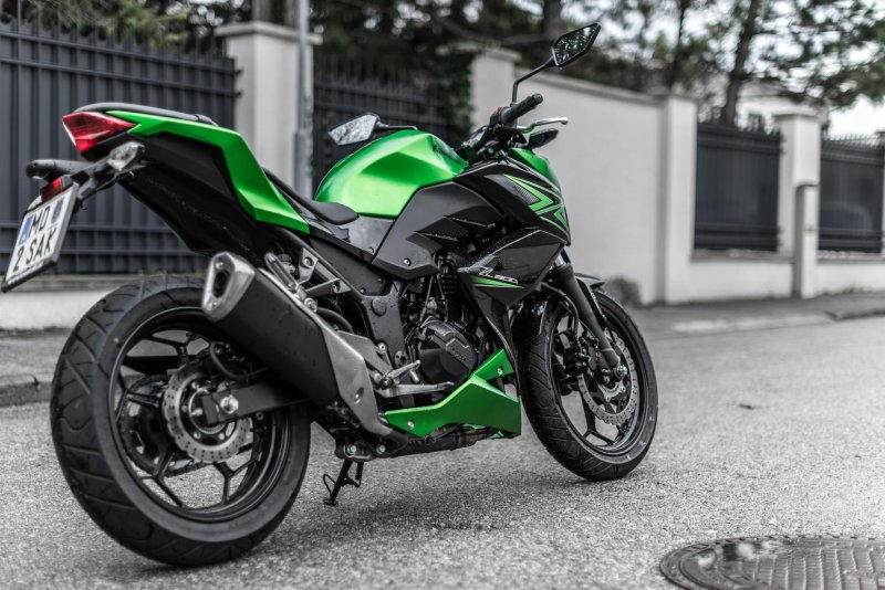 Кавасаки z300