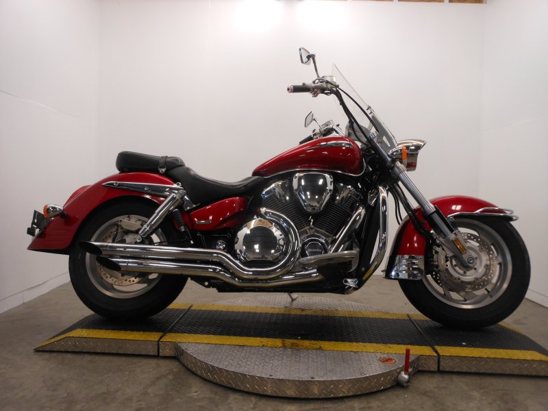 Honda VTX 1800 чоппер
