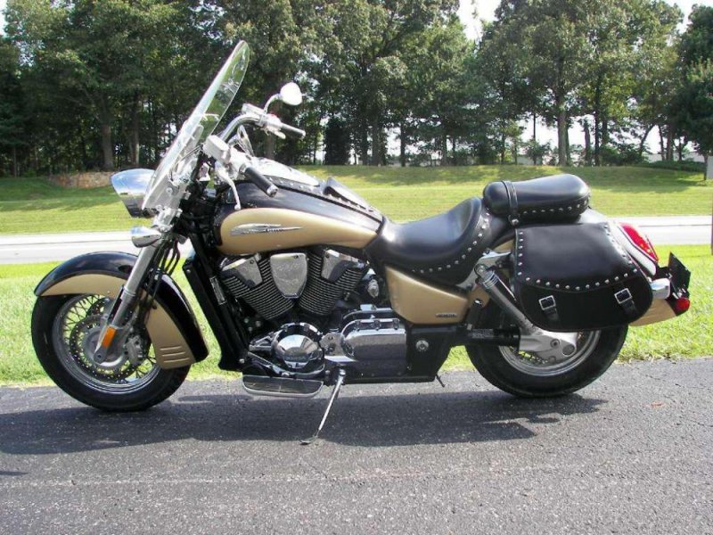 Honda VTX 1800s Classic Cruiser