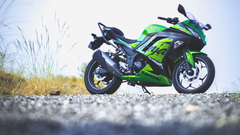 Kawasaki Ninja 300