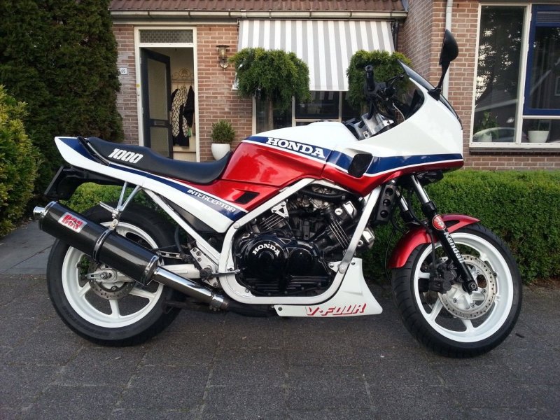 Honda vf1000r Interceptor