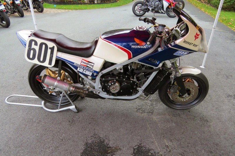 Honda vf1000r Cafe Racer
