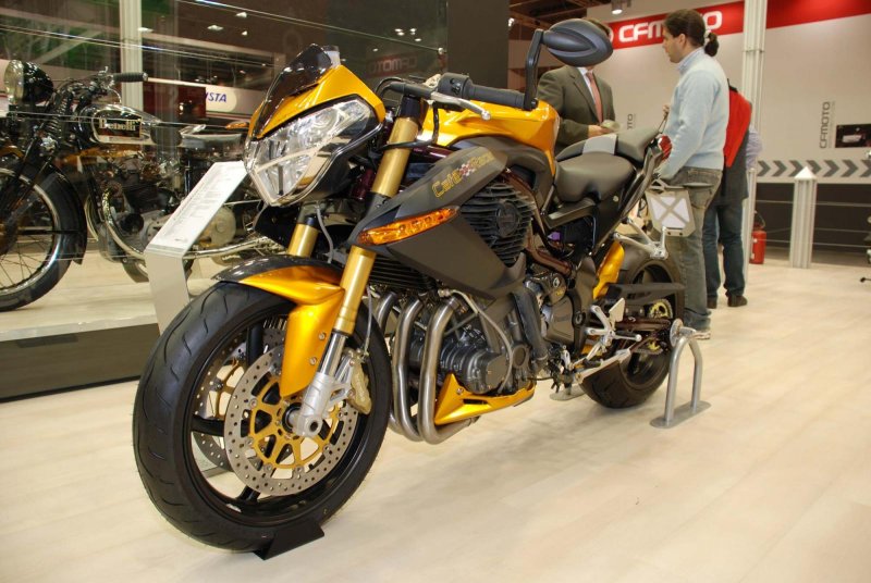 Benelli TNT 1130 Cafe Racer
