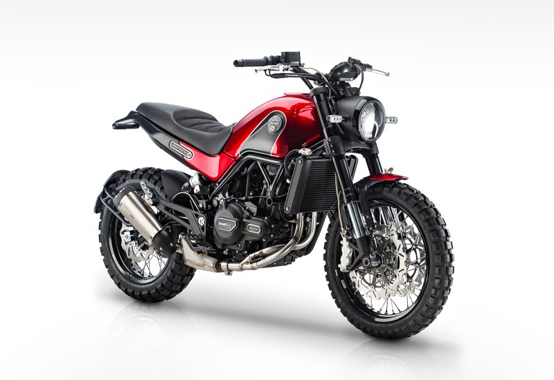 Мотоцикл Benelli Leoncino