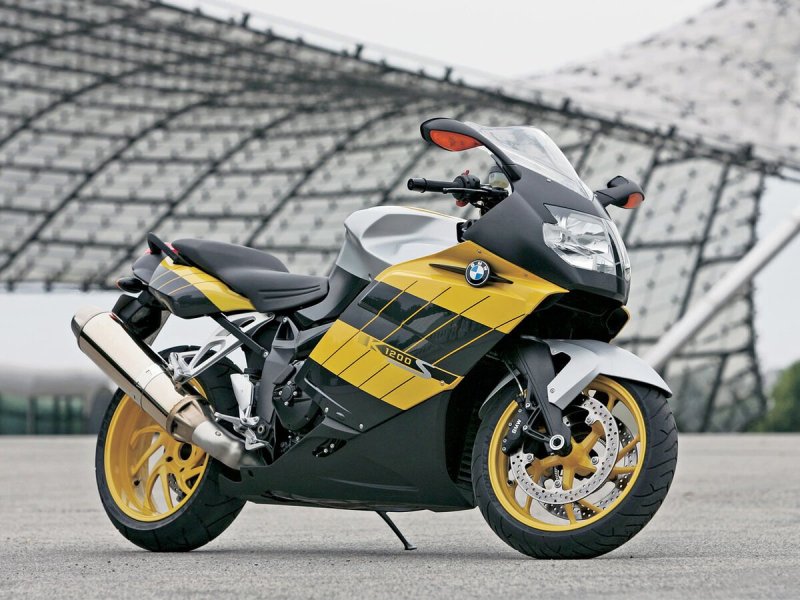 Мотоцикл БМВ К 1200 S