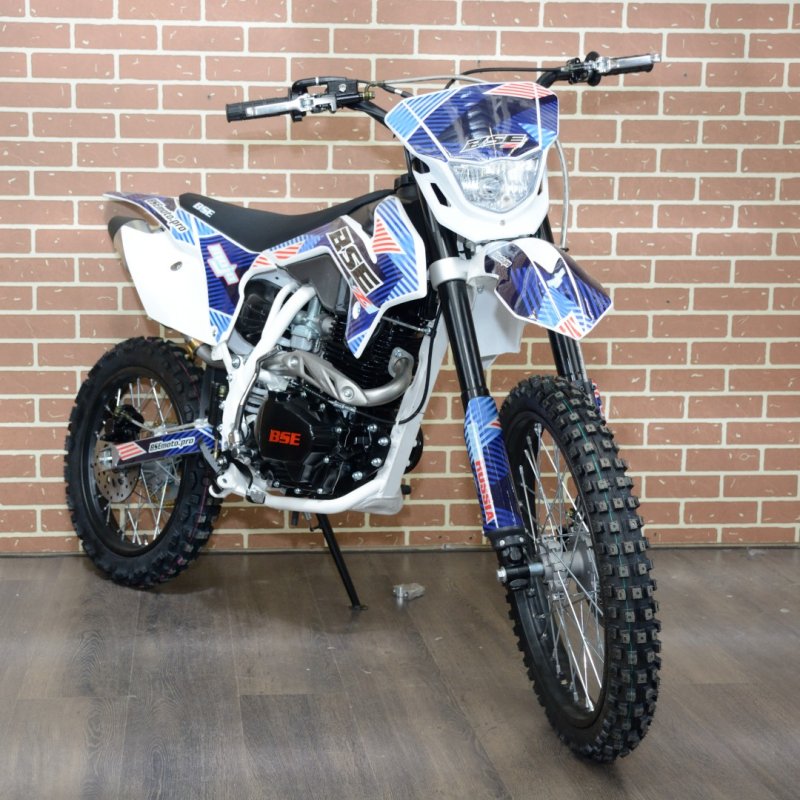 Мотоцикл BSE z1 150