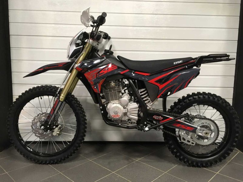 BSE z3 250e Red Black 21/18 1