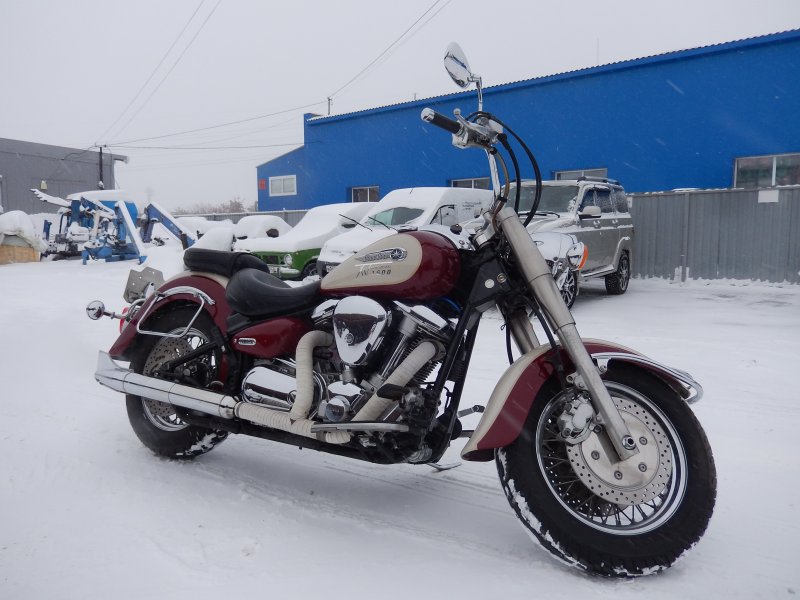 Чоппер Yamaha XV 1600