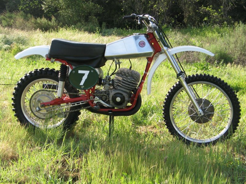 ЧЗ 250 кроссовый мотоцикл