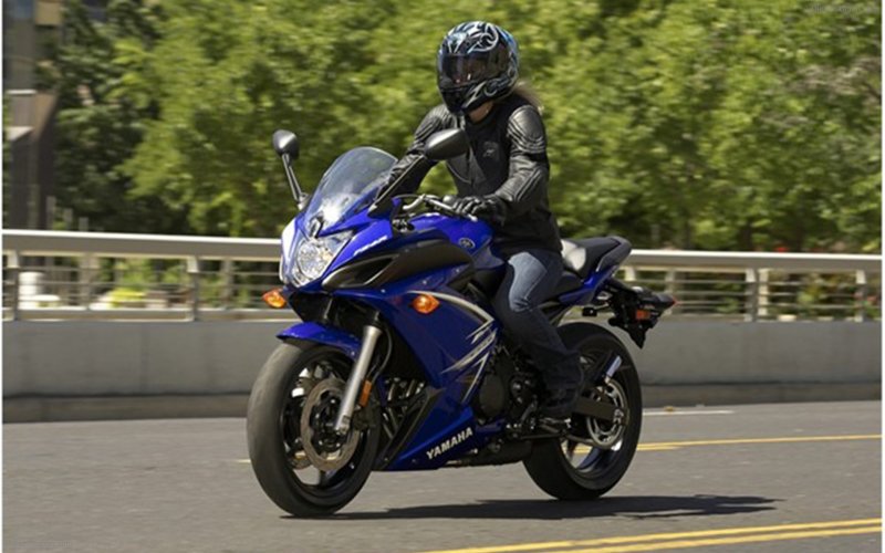 Yamaha fz6r 2009 желтый