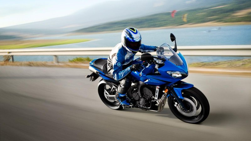 Мотоцикл Ямаха fz6