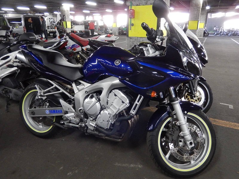 Мотоцикл Ямаха fz6