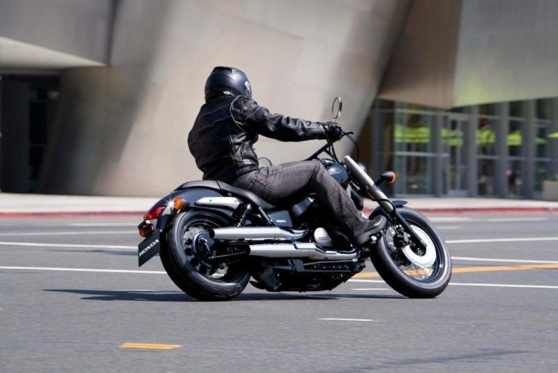 Honda Shadow 750 Black Spirit