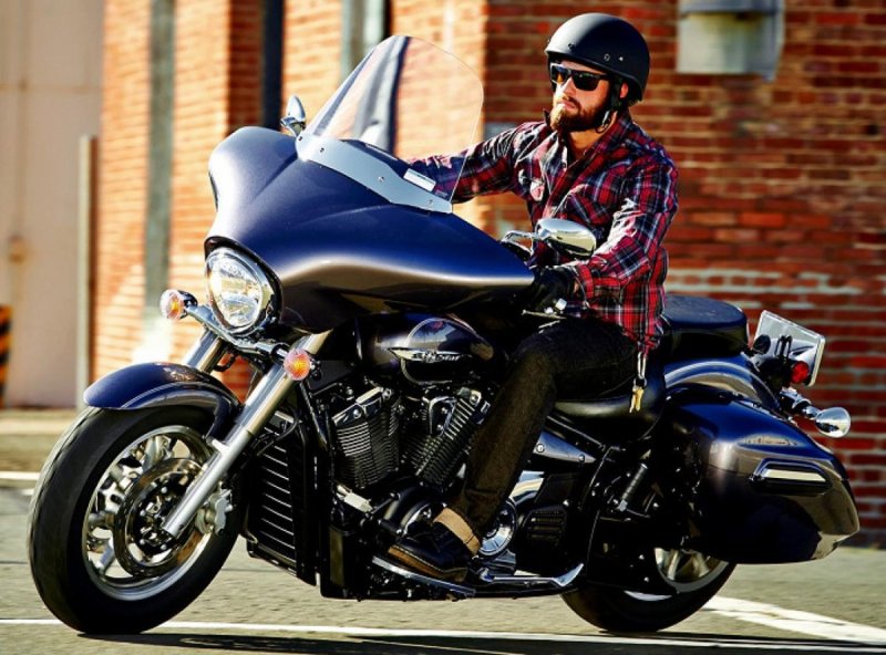 XVS 1300 Midnight Star