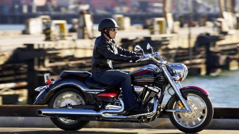 Yamaha Midnight Star 1900