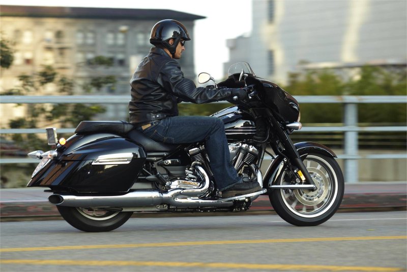 Yamaha Midnight Star 1900