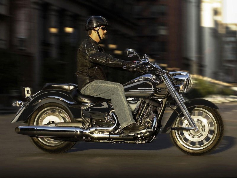 Yamaha Midnight Star 1900