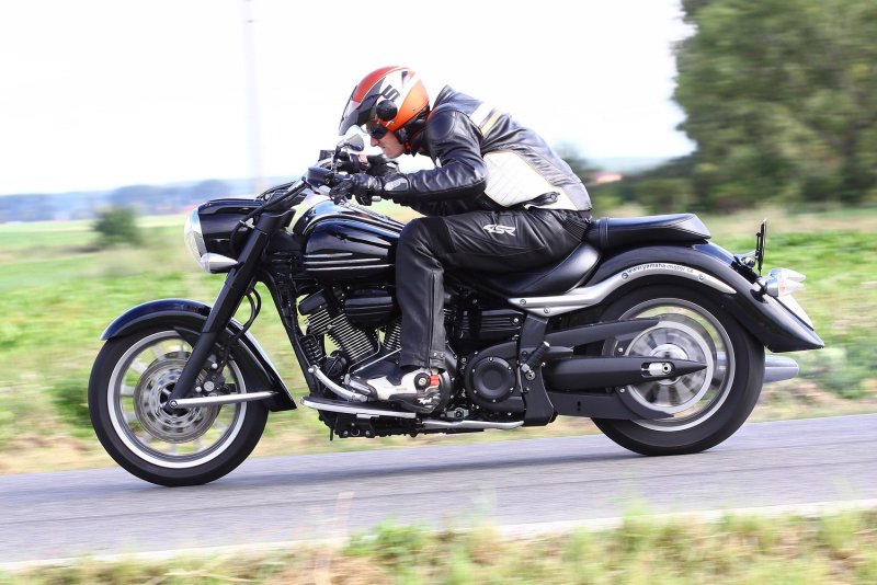Yamaha Midnight Star 1900