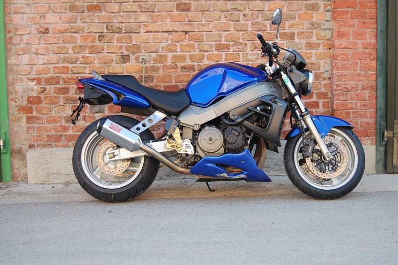 Honda x11