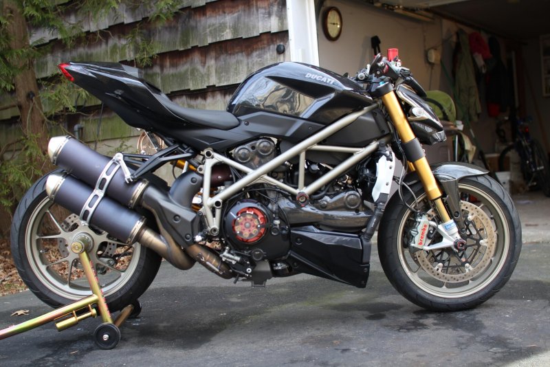 Ducati Streetfighter s