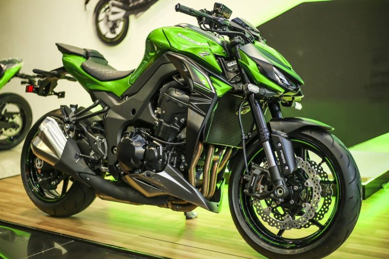 Мотоцикл Кавасаки z1000